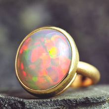 Load image into Gallery viewer, rare grey welo opal oval cut ring in solid 14k yellow gold handcrafted by goldsmith curtis r jewellery