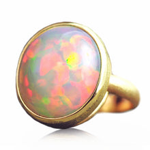 Load image into Gallery viewer, rare grey welo opal oval cut ring in solid 14k yellow gold handcrafted by goldsmith curtis r jewellery